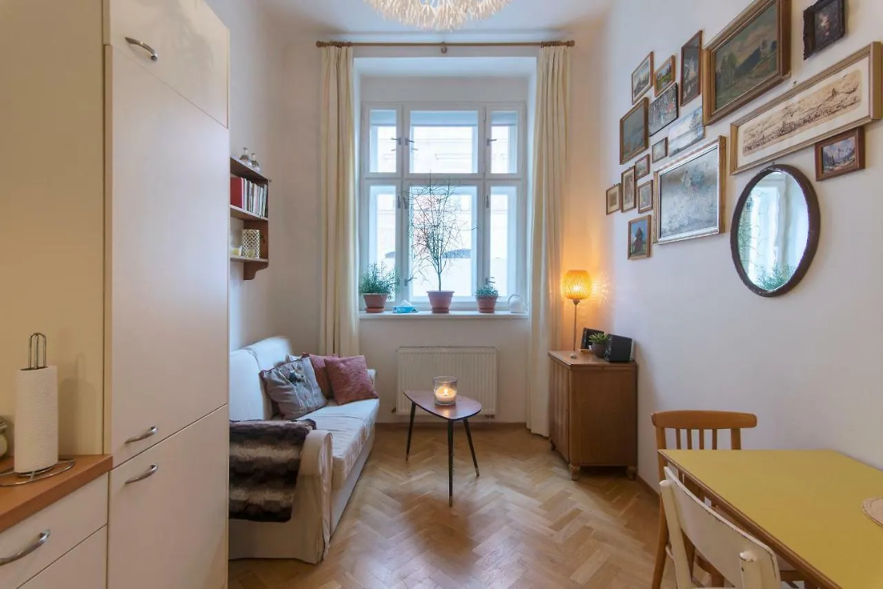 Victoria Design Stays - Apartment Slavojova Praga 0*,